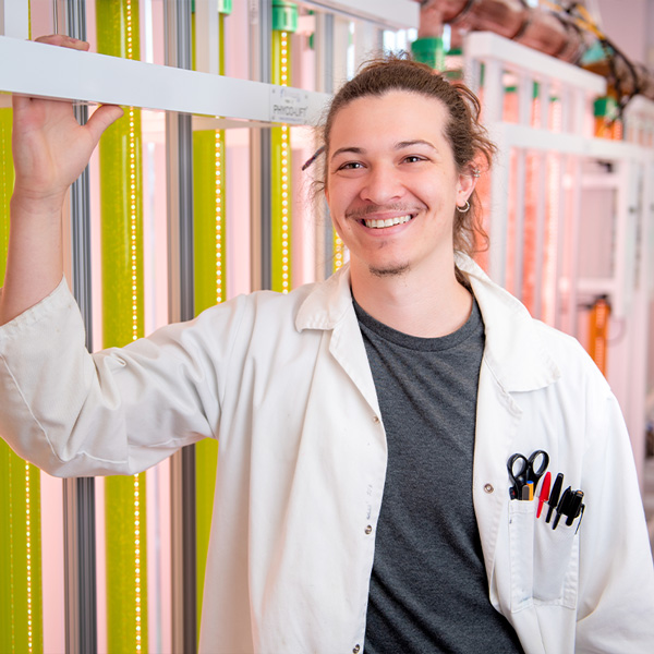 Student Alberto in the lab at the Scottish Association for Marine Science